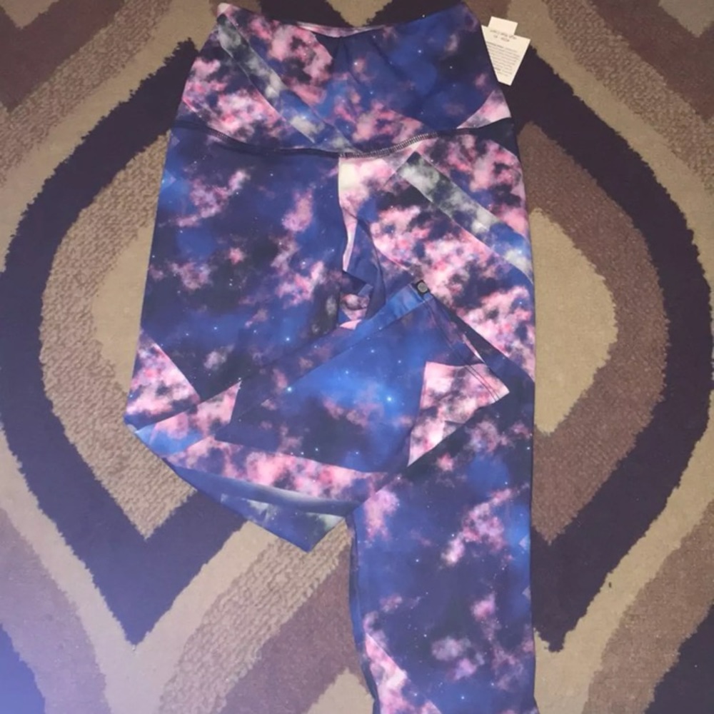 Onzie galaxy capris